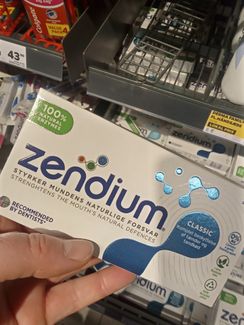 Zendium indeholder Saccharin